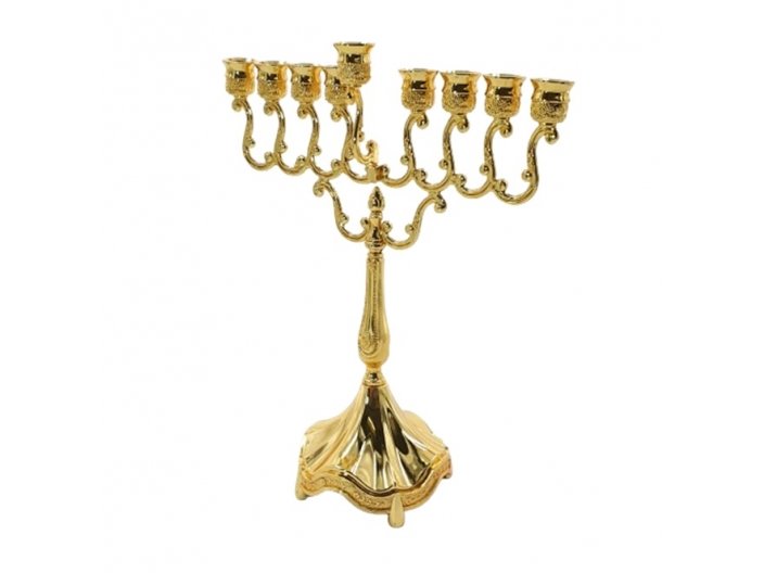 חנוכיה מוזהבת במידות 29X23 ס”מ